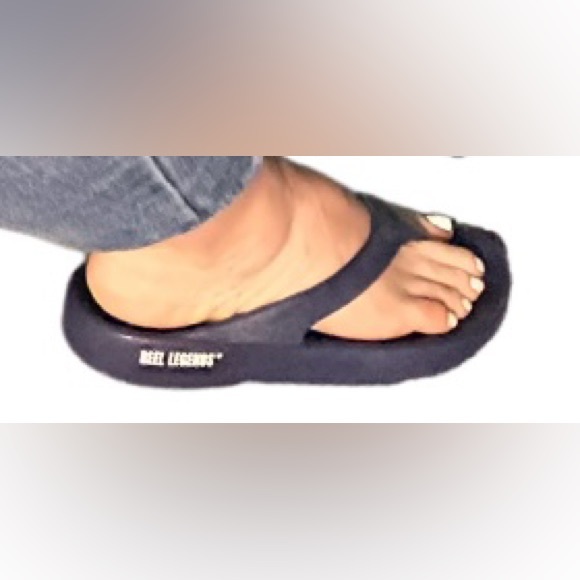 🐟 REEL LEGENDS! LIKE NEW SLIDE! NAVY UNISEX!! STRONG, DURABLE, COMFY! - Picture 3 of 15